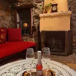 Agoriani Art - Sweet Little Holiday home