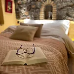 Agoriani Art - Sweet Little Holiday home *